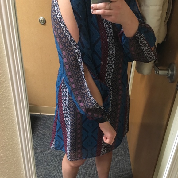 Aztec print long-sleeved shift dress - Picture 4 of 7